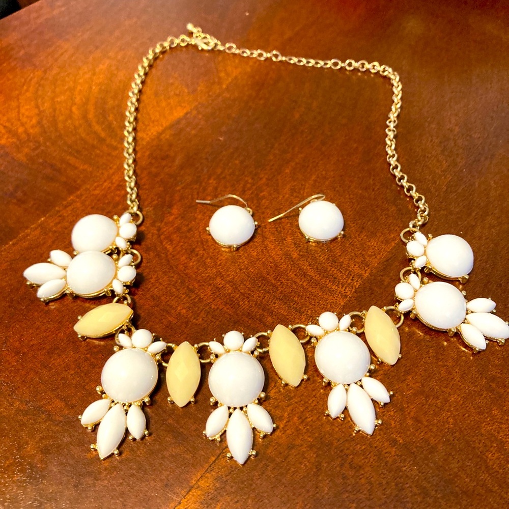 Milk glass necklace n earings